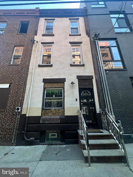 1425 N Front St, Philadelphia, PA 19122