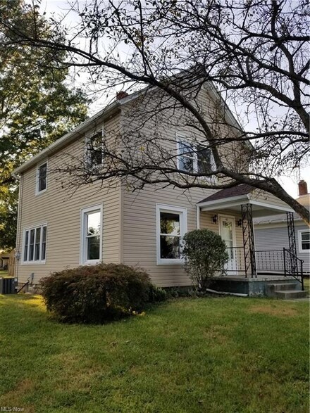 85 S 2nd St, Rittman, OH 44270