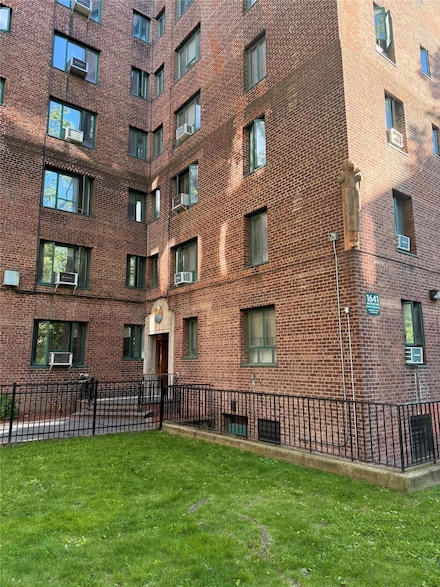 1641 Metropolitan Ave Unit 6E, Bronx, NY 10462