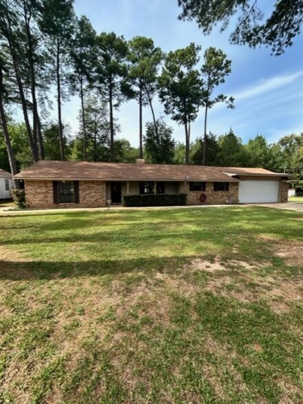8110 Lucille St, Shreveport, LA 71108