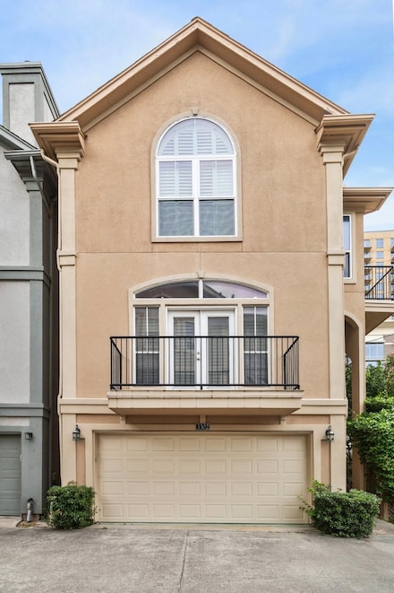 3302 W Dallas St, Houston, TX 77019