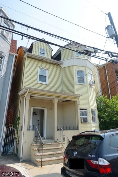 93 Astor St, Newark, NJ 07114