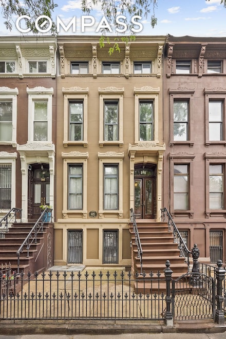 621 Putnam Ave, Brooklyn, NY 11221