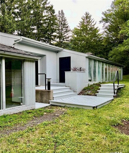 118 W King Rd, Ithaca, NY 14850