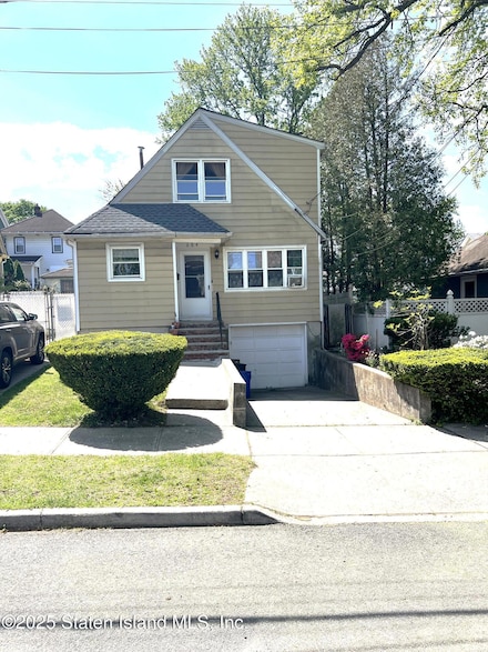 304 Kingsley Ave, Staten Island, NY 10314