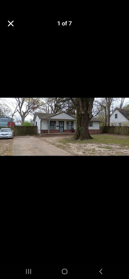 566 Sandridge St, Memphis, TN 38122