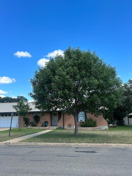 107 W Timber Ln, Ingram, TX 78025
