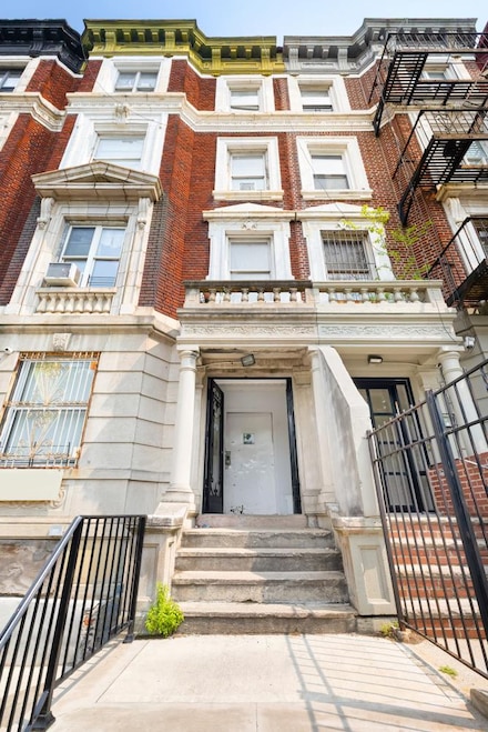 717 Eastern Pkwy, Brooklyn, NY 11213