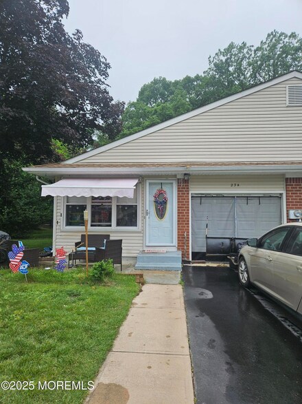 23 Snowberry Ln Unit A, Whiting, NJ 08759