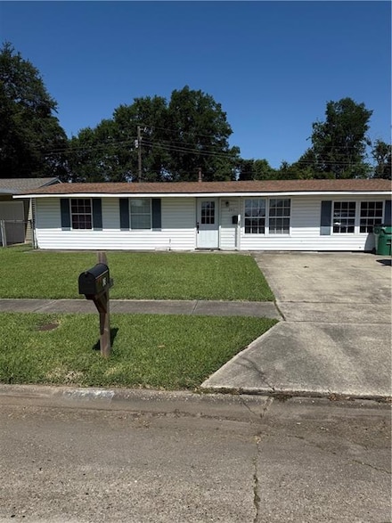 245 W Tish Dr, Westwego, LA 70094