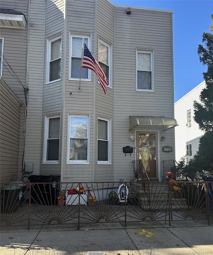 77-20 79th St, Flushing, NY 11385