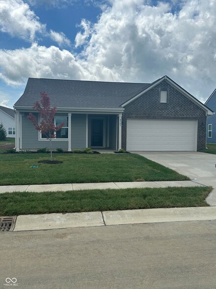 8343 Juniper Ln, Pendleton, IN 46064