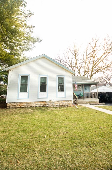 318 E Mckenney St, Dixon, IL 61021