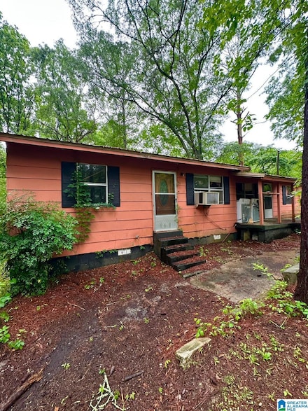 150 Lamplight Cir, Harpersville, AL 35078