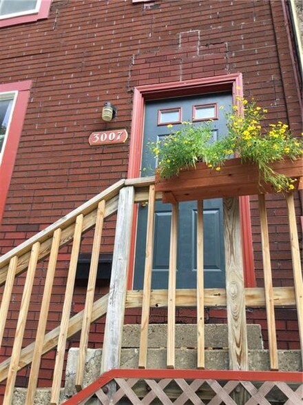3007 Paulowna St, Pittsburgh, PA 15219