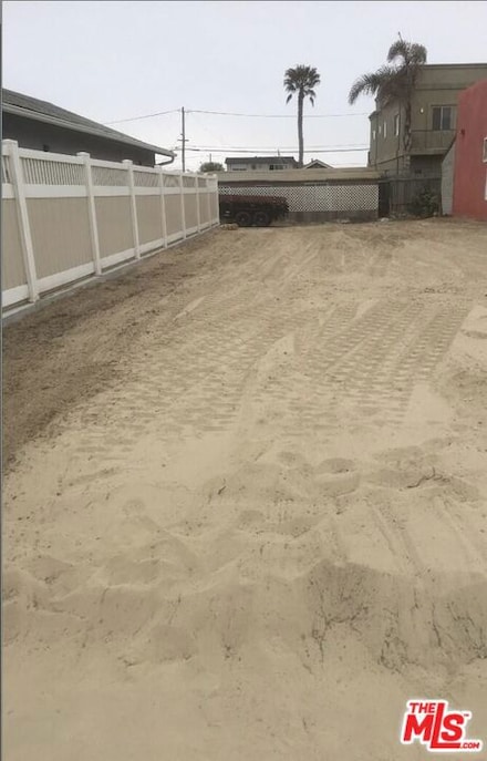 370 Pier Ave, Oceano, CA 93445