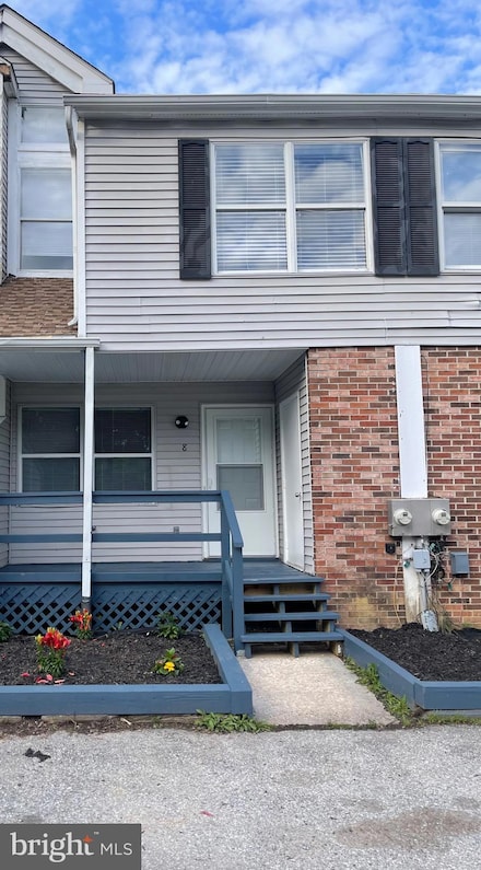 8 Ashley Dr, New Castle, DE 19720