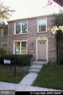9191 Sheffield Hunt Ct, Lorton, VA 22079