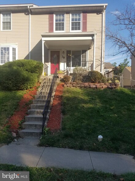 39 N Athol Ave, Baltimore, MD 21229