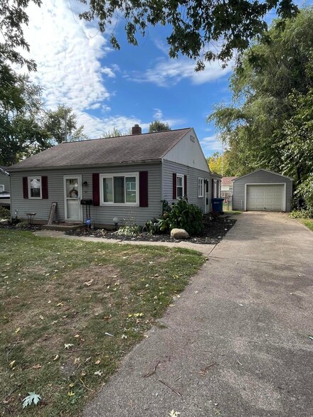 121 28th St N, Battle Creek, MI 49015