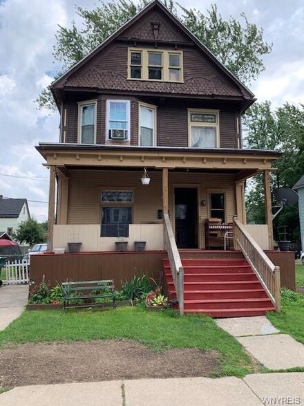 45 Geary St, Buffalo, NY 14210