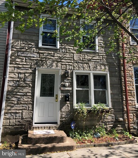 319 Calder St, Harrisburg, PA 17102