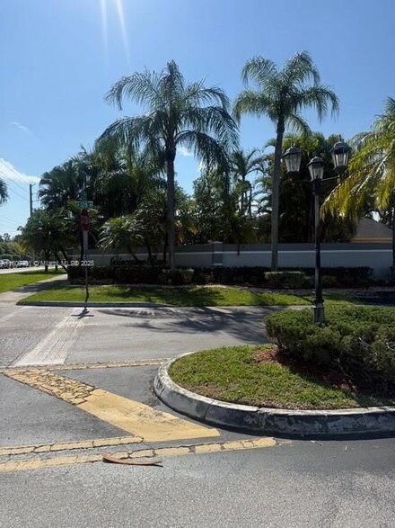 24950 SW 127th Ct, Homestead, FL 33032