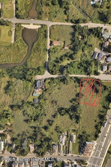 612 Jefferson Ave, Staten Island, NY 10306