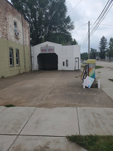 204 Carver St, Winslow, IL 61089