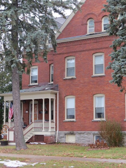 158 Us Oval, Plattsburgh, NY 12903