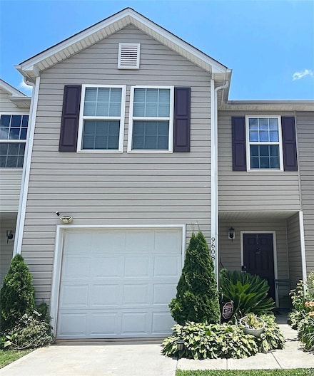 9608 Brackenview Ct, Charlotte, NC 28214