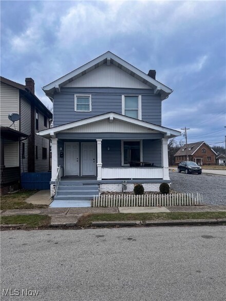 1305 Jefferson St, Steubenville, OH 43952
