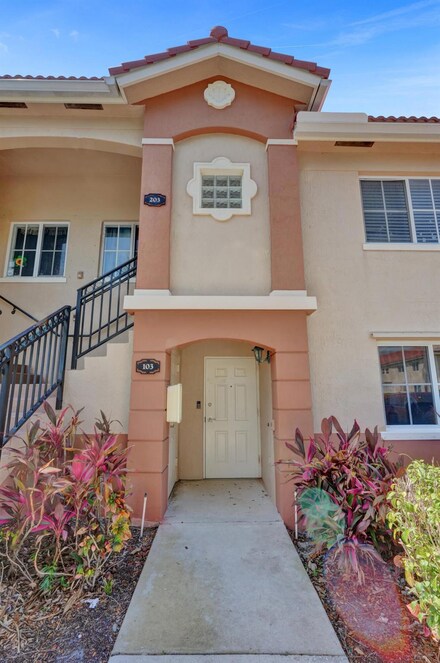 3516 Briar Bay Blvd Unit 103, West Palm Beach, FL 33411