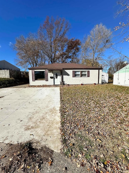 831 Lancaster Dr, South Bend, IN 46614