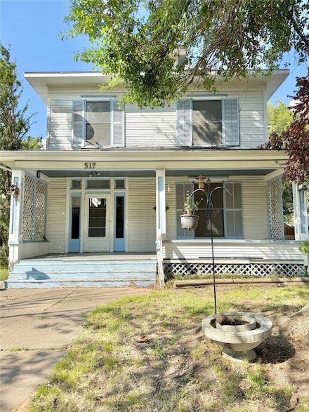 517 W Hull St, Denison, TX 75020