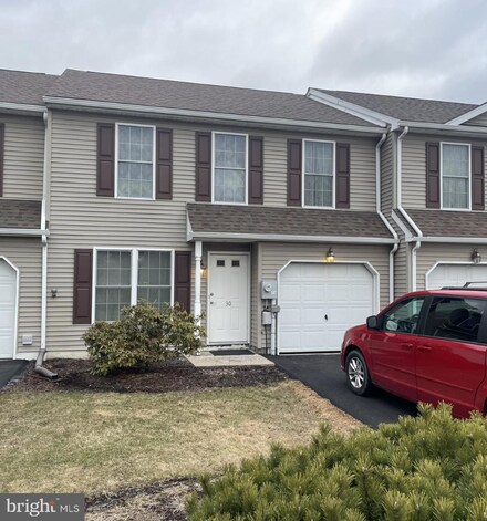 42 Lia Rd, Frackville, PA 17931
