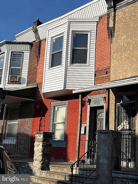 4526 N 17th St, Philadelphia, PA 19140