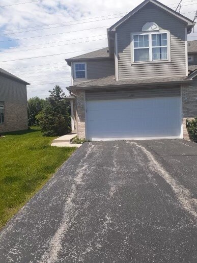 2112 W Adobe Dr, Addison, IL 60101