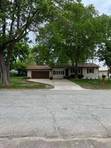 525 E Washington St, Pittsburg, KS 66762