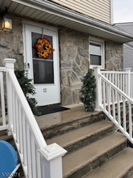 12 Pasadena Ave, Lodi, NJ 07644