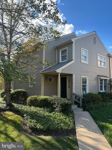 6 Wingstone Ln, Devon, PA 19333