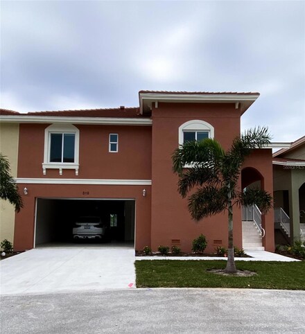 51 Bayview Ct Unit B, St. Petersburg, FL 33711