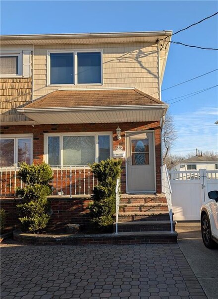 110 Maybury Ave, Staten Island, NY 10308