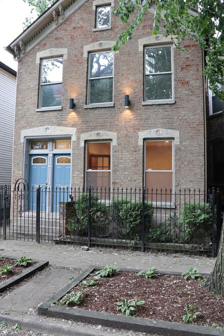 1307 W Fillmore St, Chicago, IL 60607
