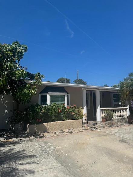 5106 Gateway Dr, Tampa, FL 33615