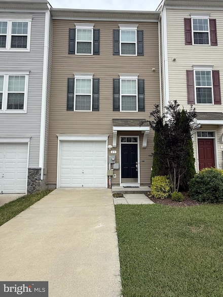 23 Landis Ct, Falling Waters, WV 25419