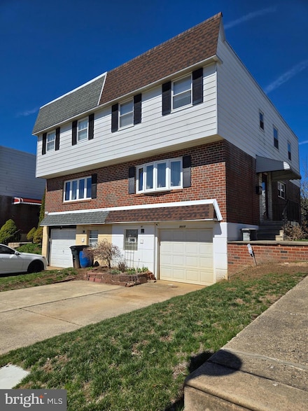 9916 Wingtip Rd, Philadelphia, PA 19115
