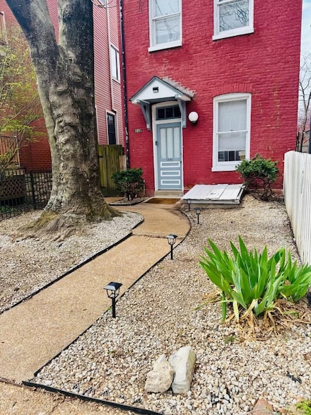 1851 S 10th St Unit 2, Saint Louis, MO 63104