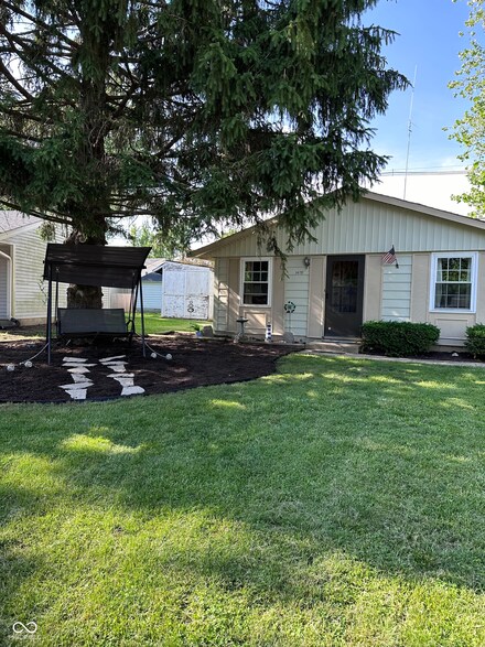 1406 Mar Lee Ln, Lebanon, IN 46052