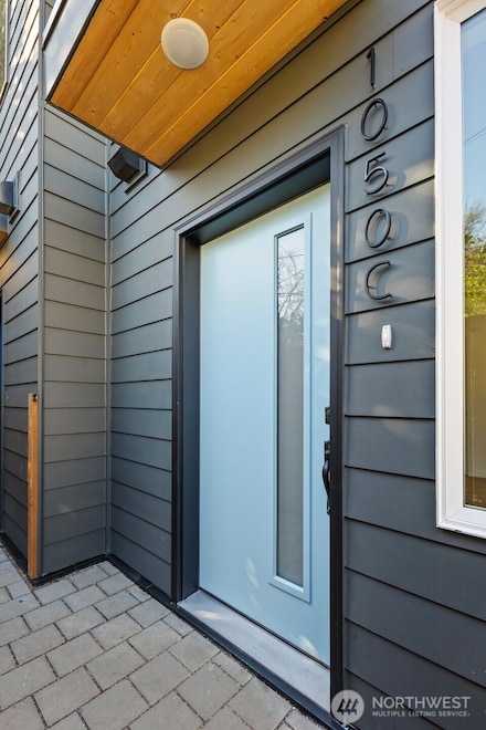 1050 C S Donovan St, Seattle, WA 98108